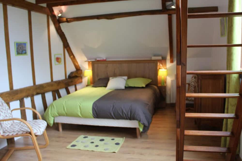 Photo of Bedroom in Fresne-le-Plan