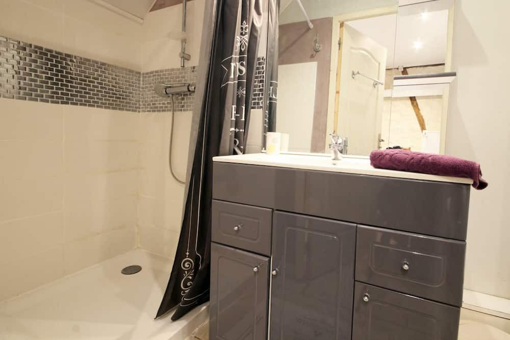 Photo of Bathroom in Avesnes-en-Bray