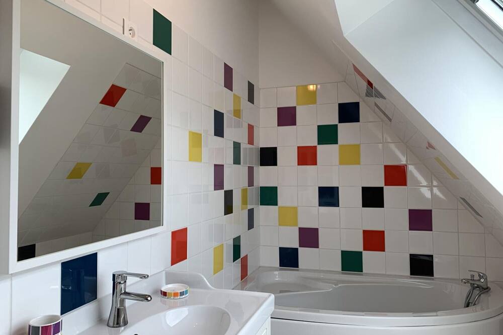 Photo of Bathroom in Lammerville