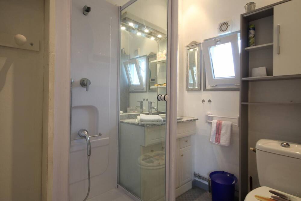 Photo of Bathroom in Fecamp
