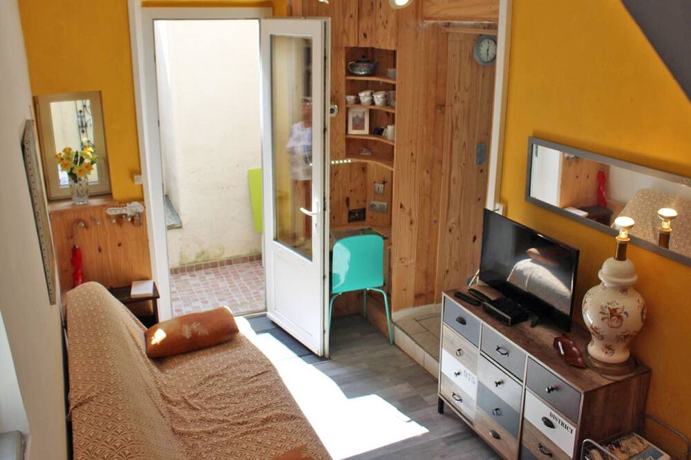 Photo of Livingroom in Fecamp