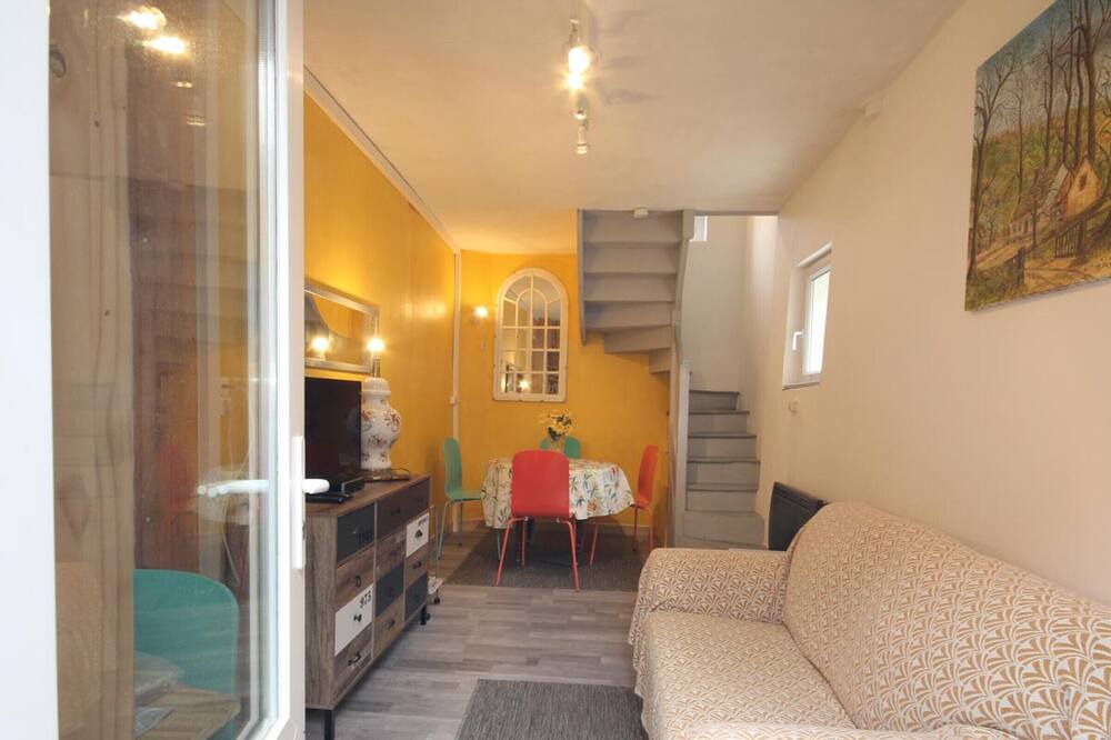 Photo of Livingroom in Fecamp