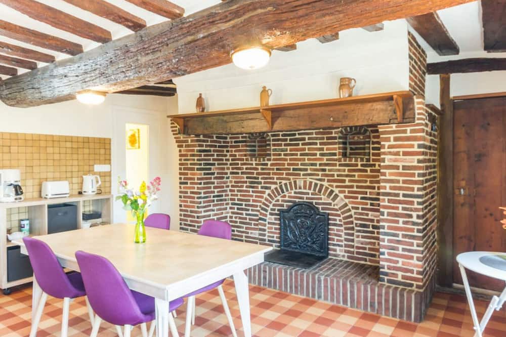 Photo of Kitchen in Massy