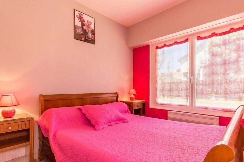 Photo of Bedroom in Tharon-Plage