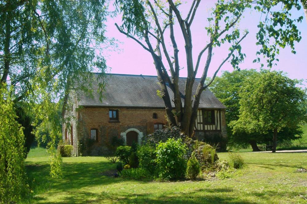 Photo of Outdoor in Muchedent