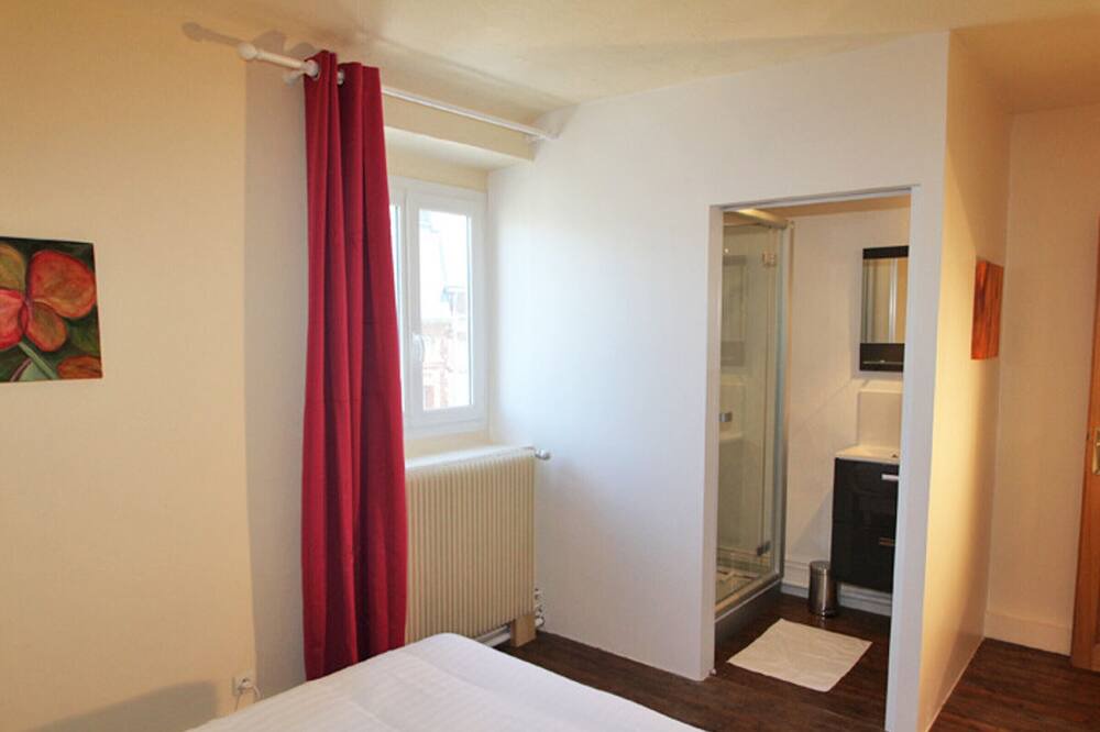 Photo of Bedroom in Fecamp