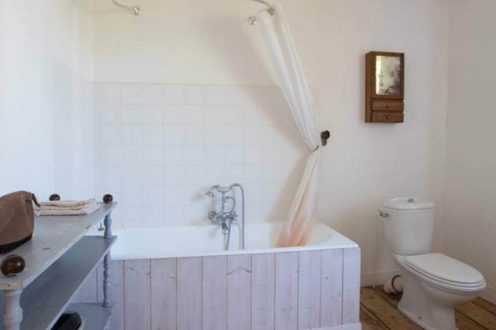 Photo of Bathroom in Yport