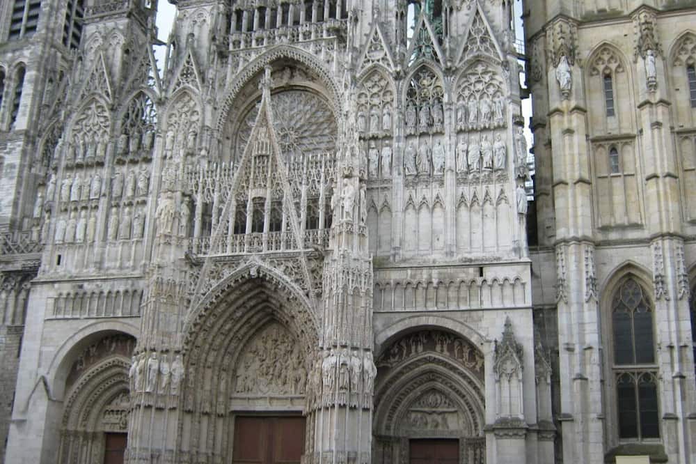 Photo of Outdoor in Fresquiennes