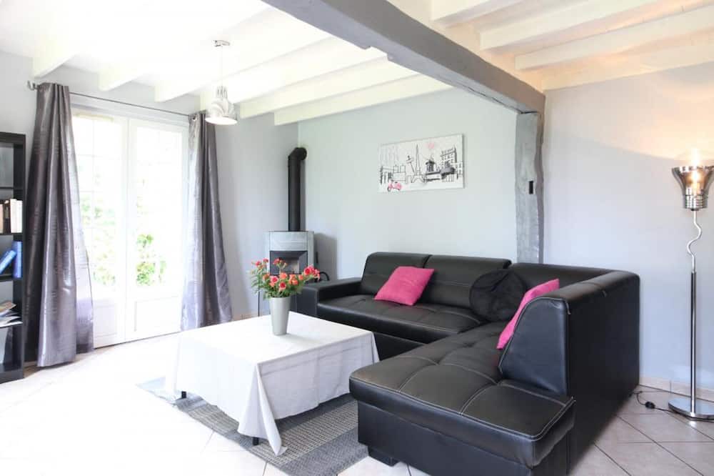 Photo of Livingroom in Fresquiennes