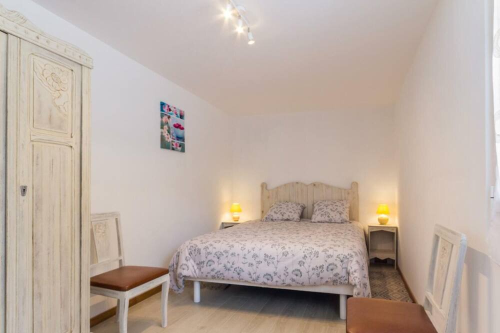 Photo of Bedroom in Criquetot-lʼEsneval