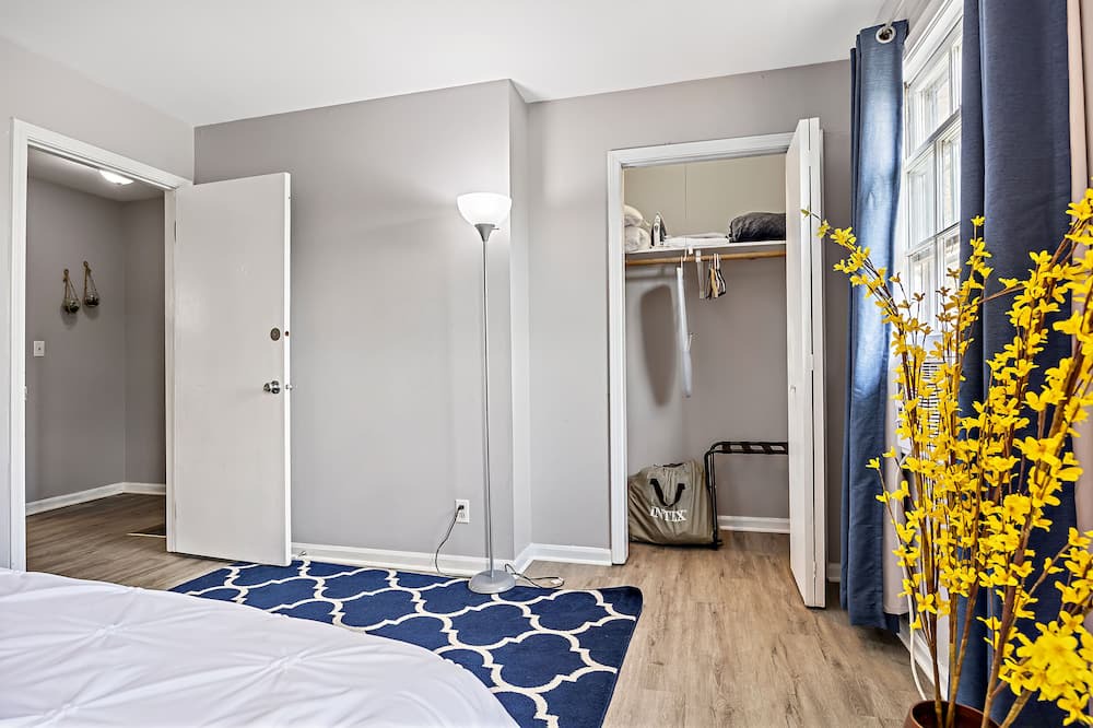 Photo of Bedroom in Yorkville