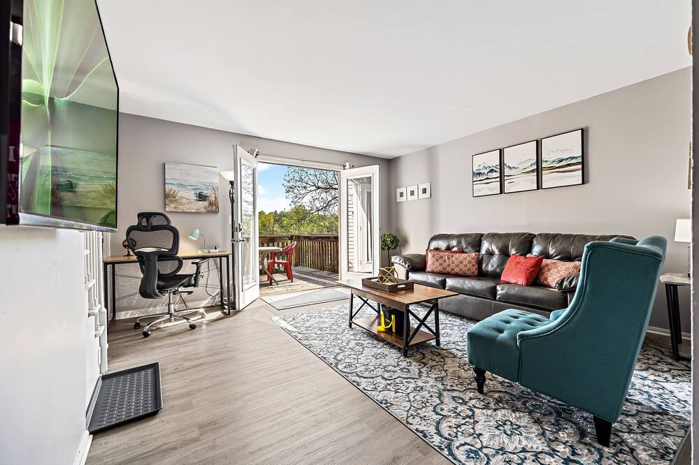 Photo of Livingroom in Yorkville