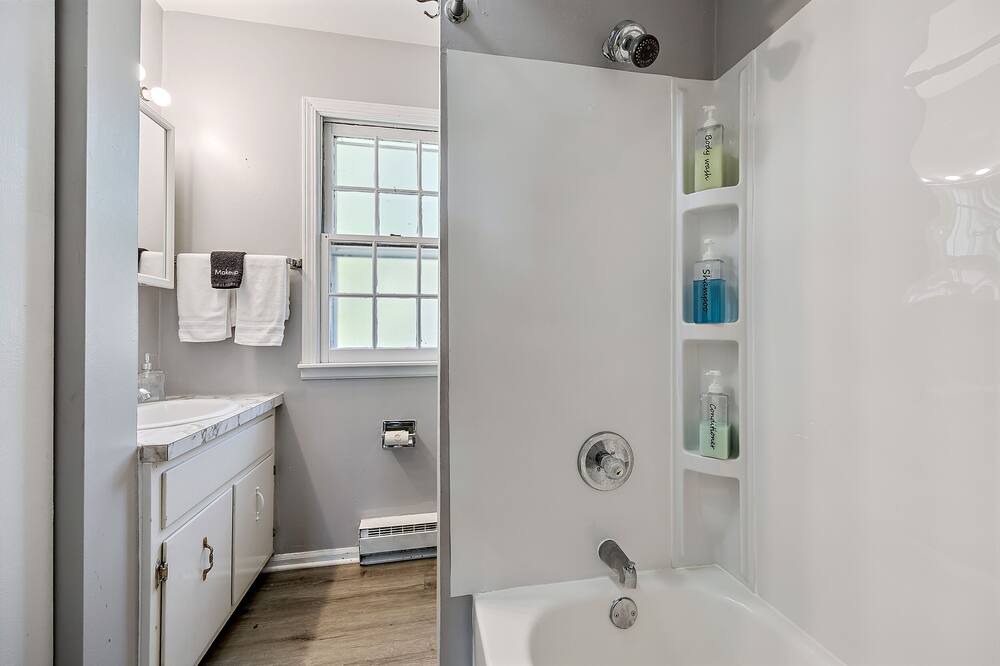 Photo of Bathroom in Yorkville