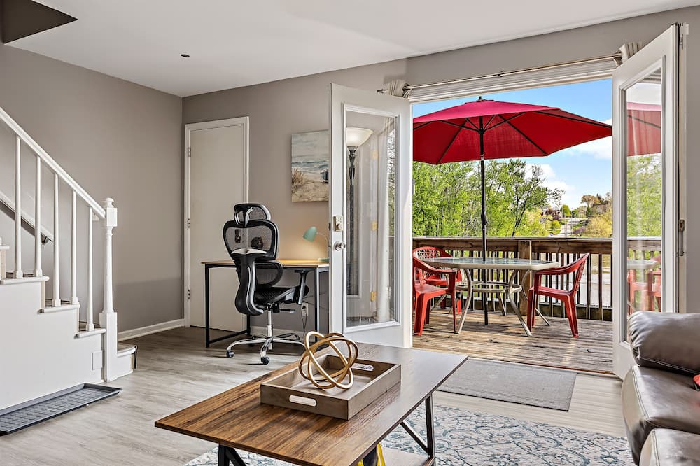 Photo of Livingroom in Yorkville