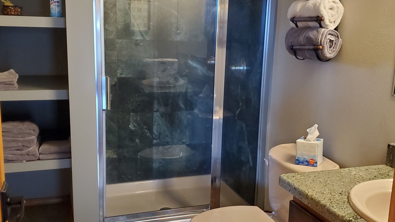 Photo of Others in Monitor