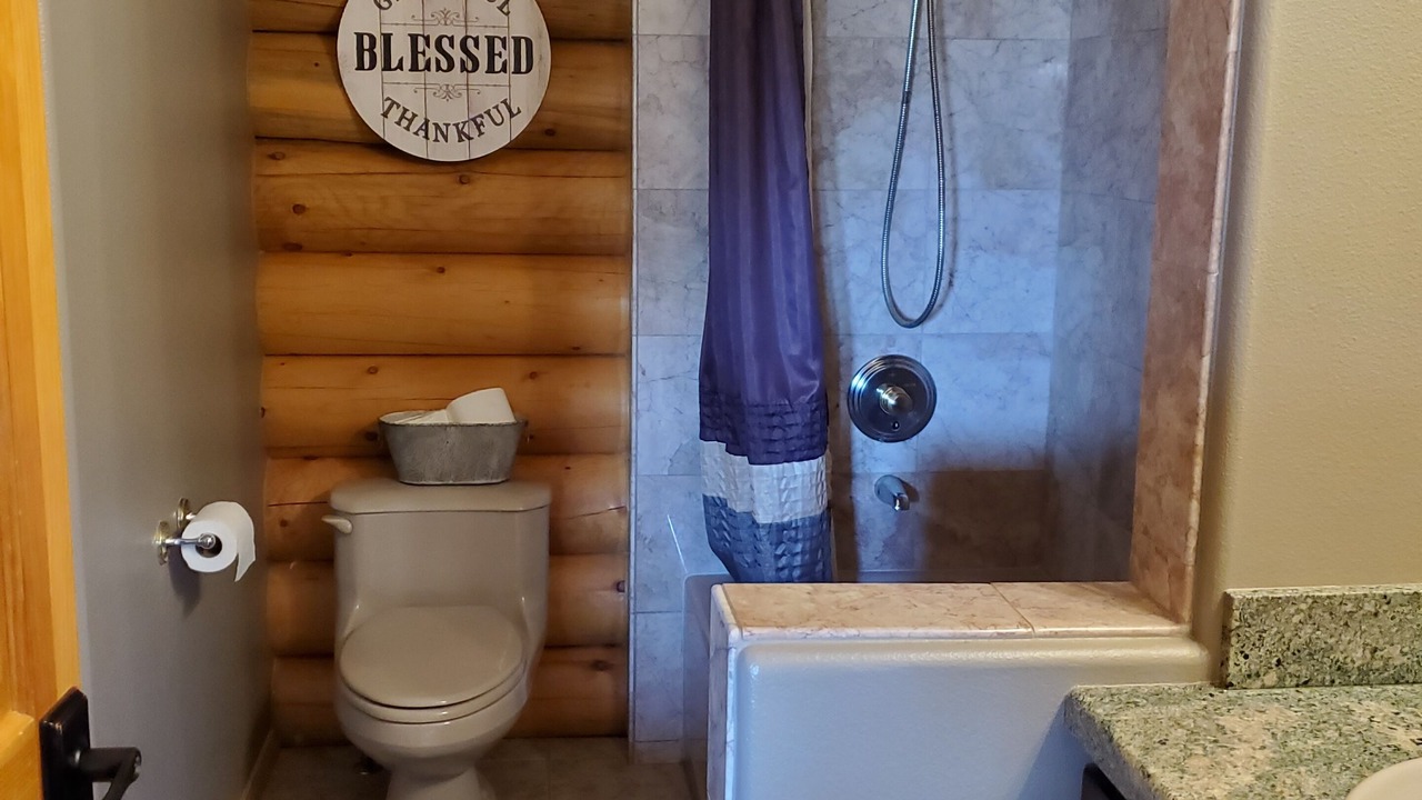 Photo of Others in Monitor