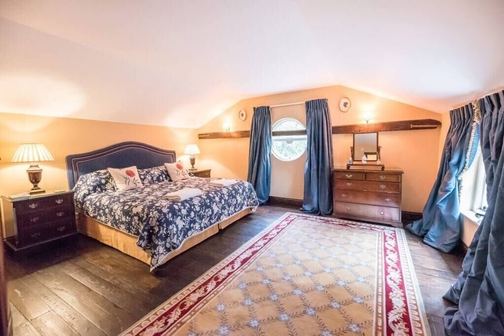 Photo of Others in Clare