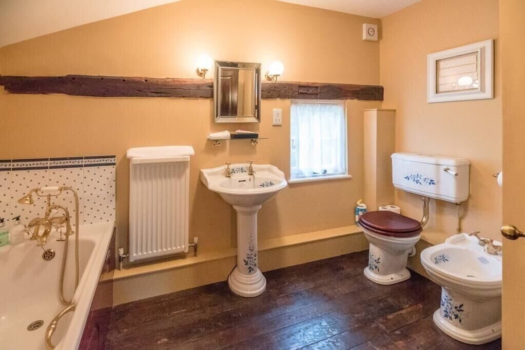 Photo of Others in Clare