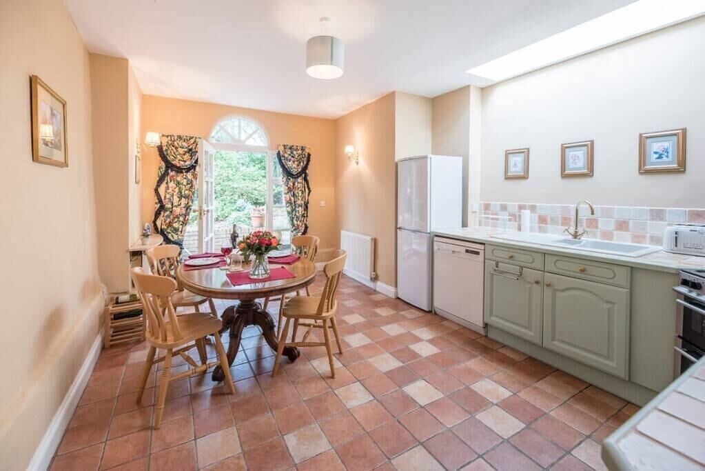 Photo of Others in Clare