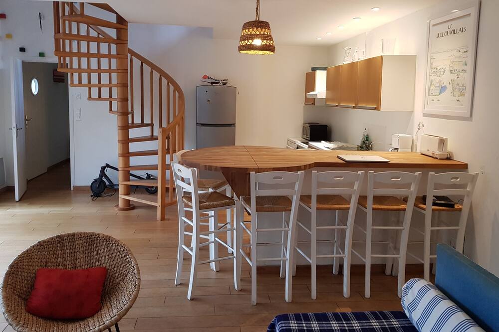 Photo of Livingroom in Jullouville-les-Pins