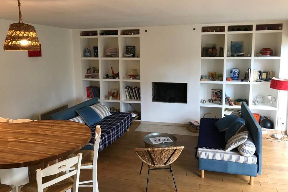 Photo of Livingroom in Jullouville-les-Pins