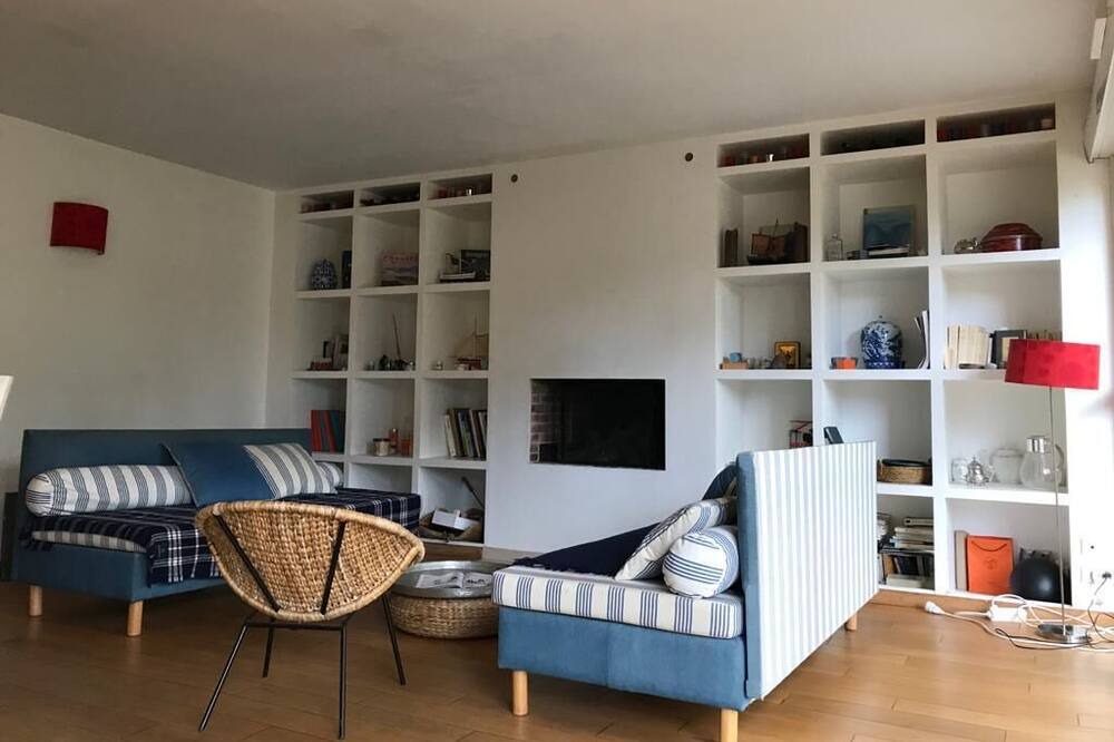 Photo of Livingroom in Jullouville-les-Pins