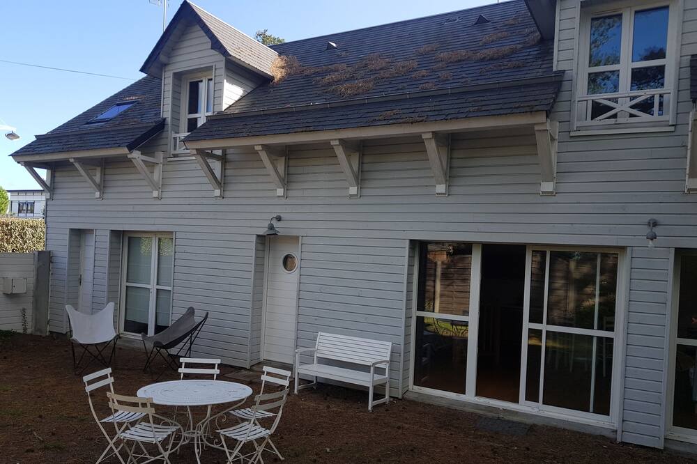 Photo of Outdoor in Jullouville-les-Pins