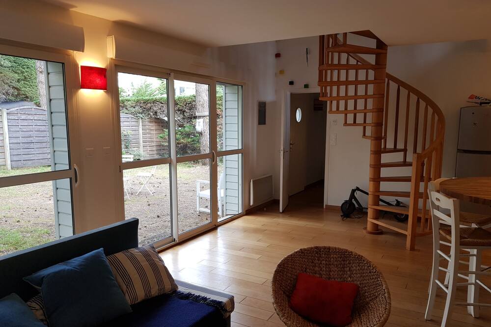 Photo of Livingroom in Jullouville-les-Pins