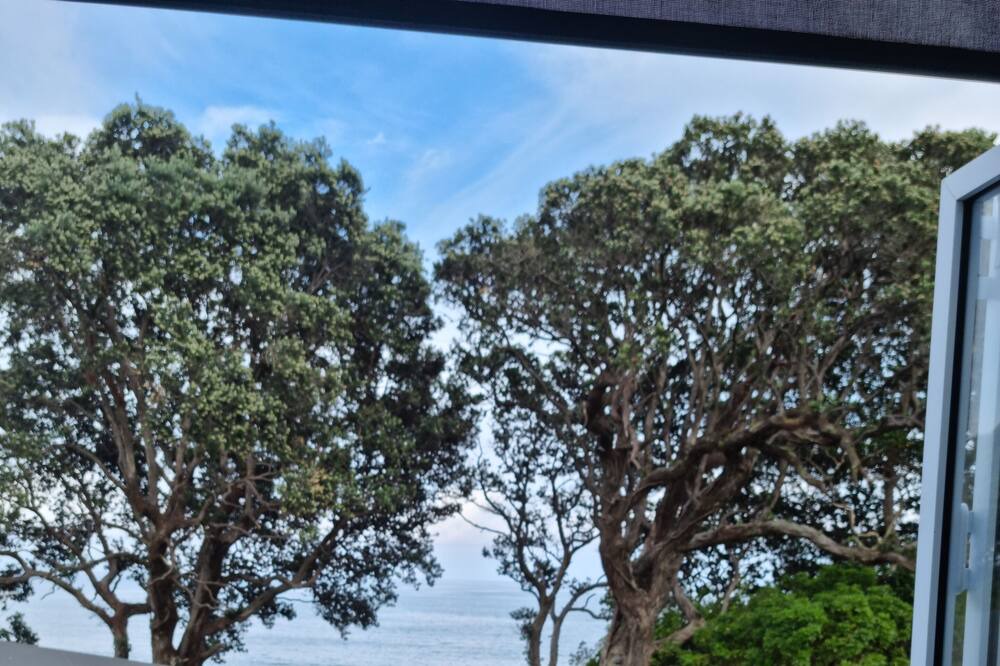 Photo of Patio Balcony in Te Kaha