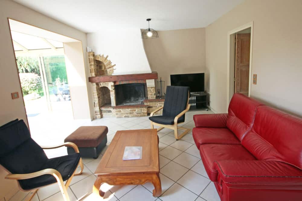 Photo of Livingroom in Montivilliers