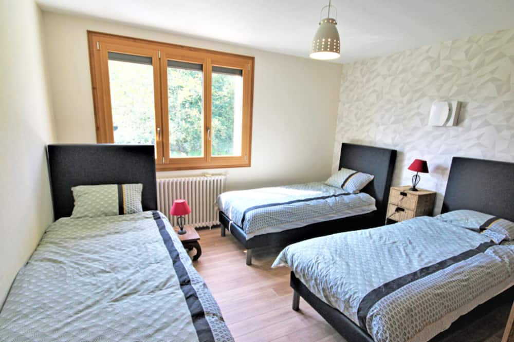 Photo of Bedroom in Montivilliers