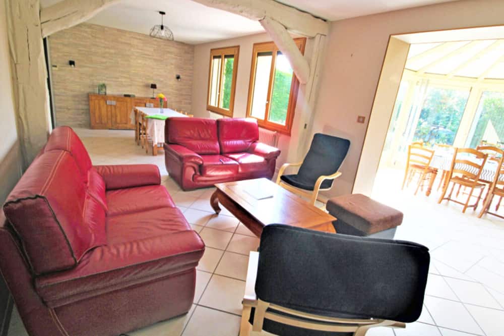Photo of Livingroom in Montivilliers