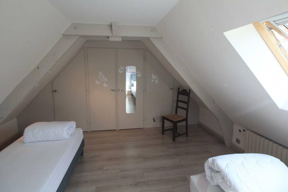 Photo of Bedroom in Montivilliers