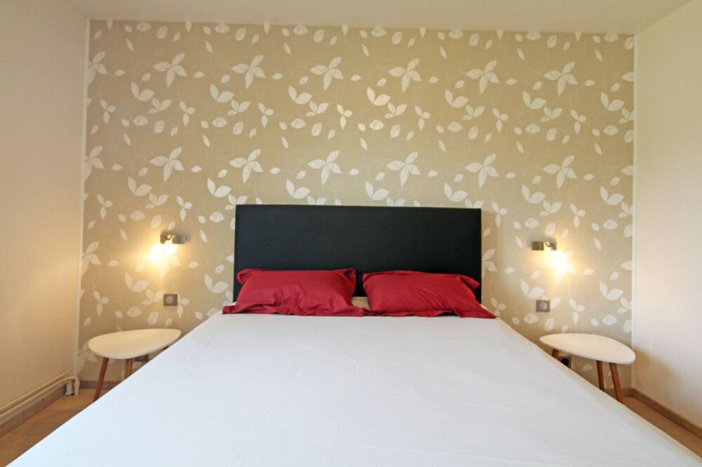 Photo of Bedroom in Montivilliers