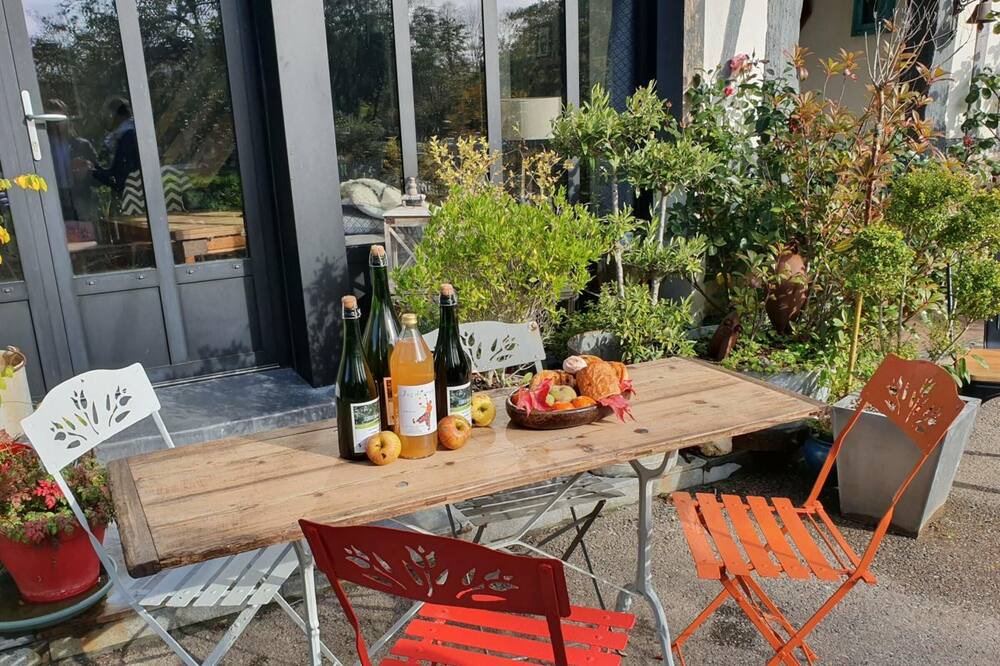 Photo of Patio Balcony in Octeville-sur-Mer