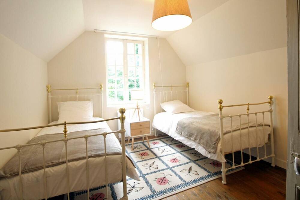 Photo of Bedroom in Bourville