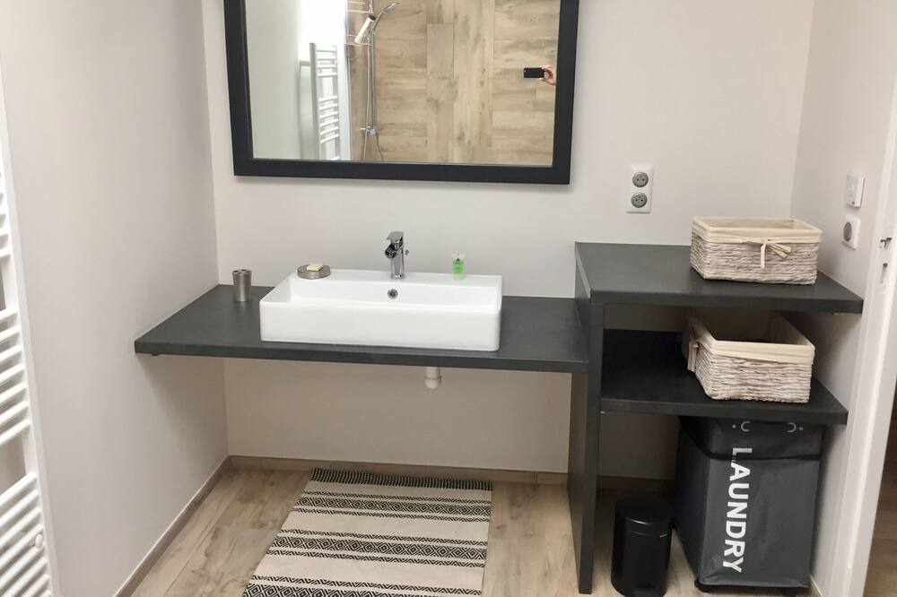 Photo of Bathroom in Saint Ouen d'Aunis