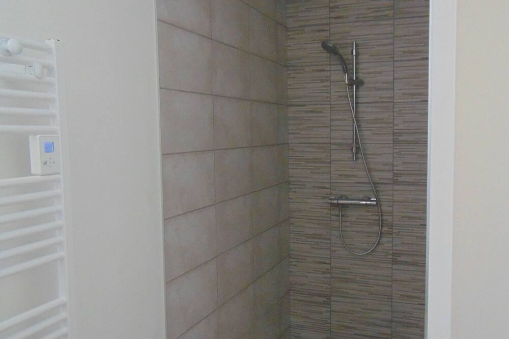 Photo of Bathroom in Belmont-sur-Buttant