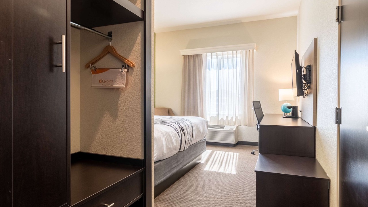 Photo of Bedroom in Boardman