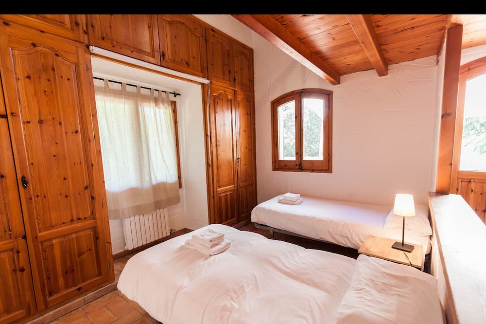 Photo of Bedroom in Serinya