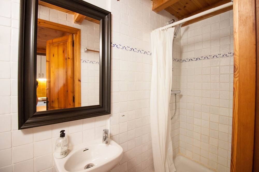 Photo of Bathroom in Serinya