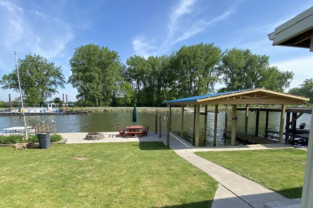 Photo of Others in Saint Johns