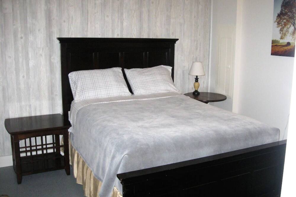 Photo of Bedroom in Saint Johns