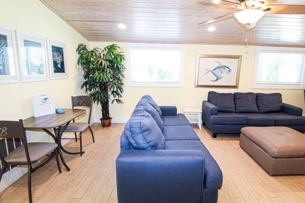 Photo of Livingroom in Anna Maria