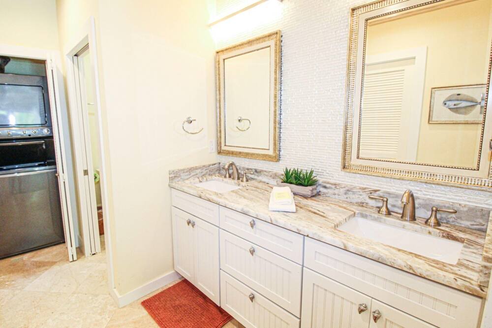 Photo of Bathroom in Anna Maria