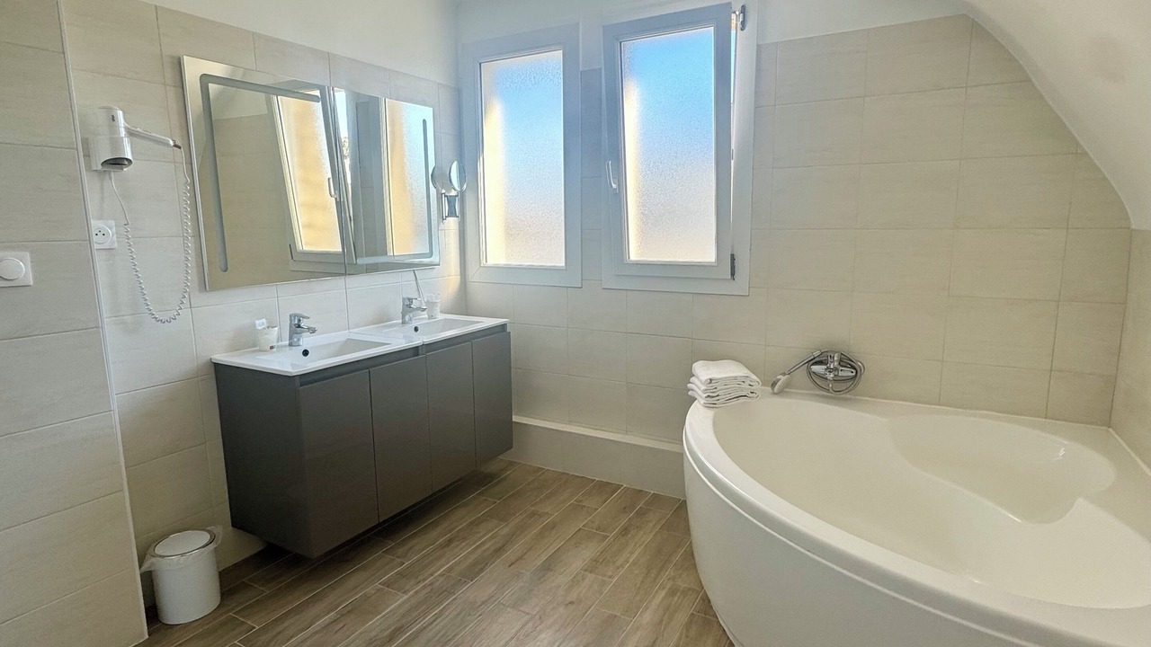 Photo of Bathroom in Saint-Regnobert-de-la-Cote-de-Nacre