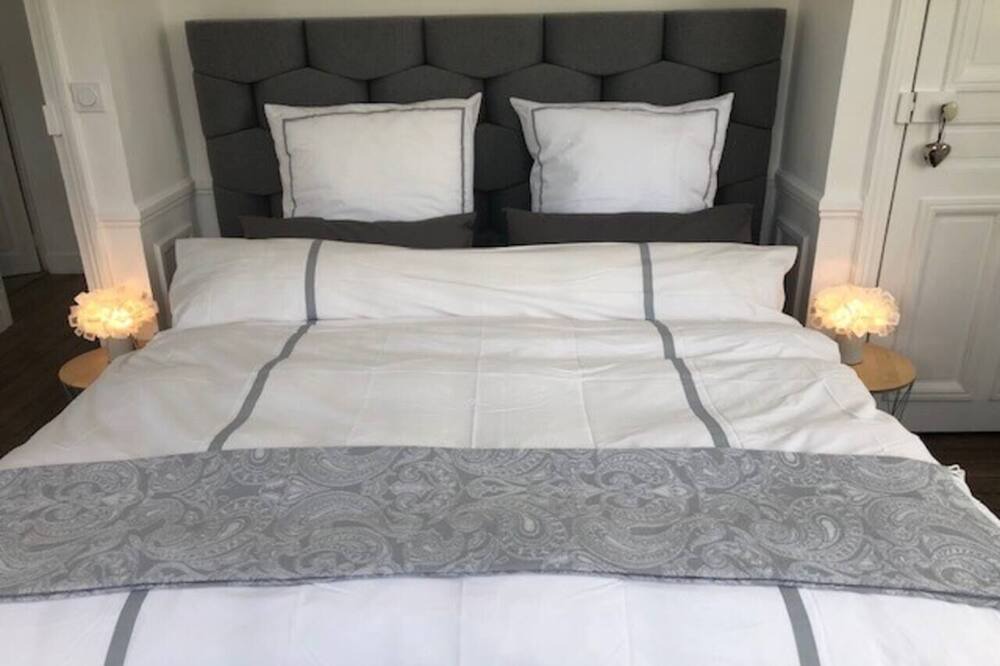 Photo of Bedroom in Saint-Jean-aux-Bois