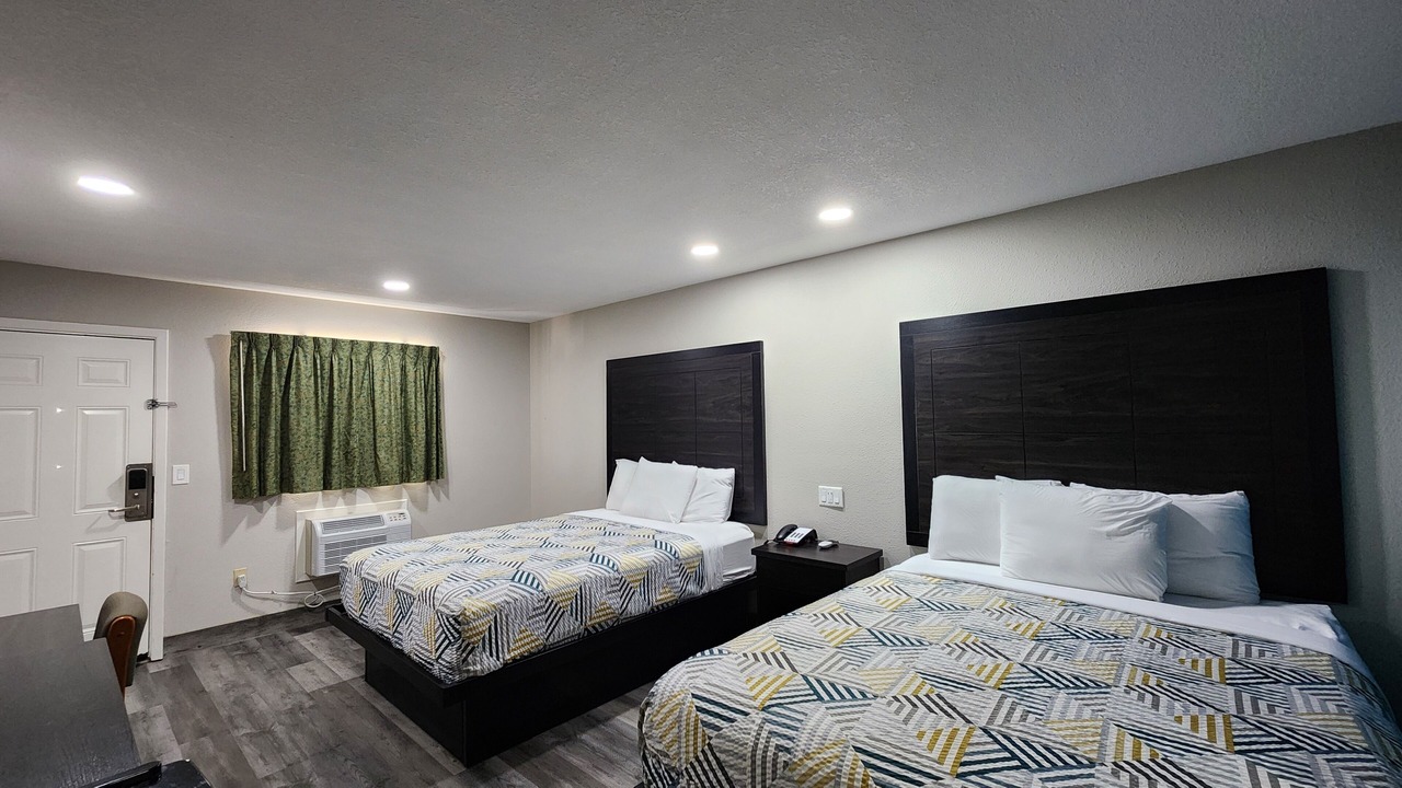 Photo of Bedroom in Wharton