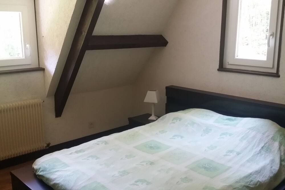 Photo of Bedroom in St-Andre-de-l'Eure