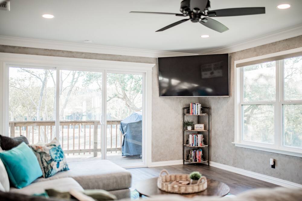 Photo of Livingroom in Thomaston